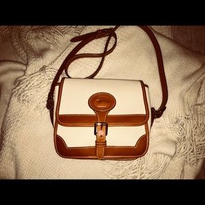 Dooney and Bourke cross body purse